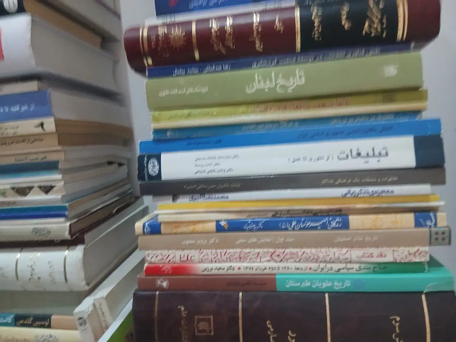 کتابهای در هم تاریخی ،ادبی و سیاسی به فروش میرسد|کتاب و مجله تاریخی|مشهد, تبادکان|دیوار