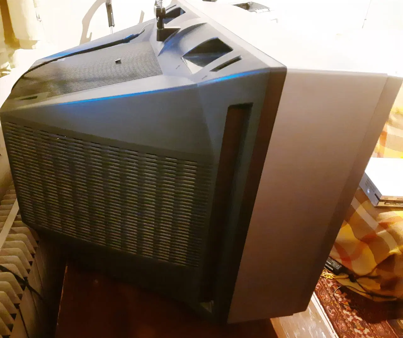 تلویزیون ۲۱ اینچ سونی Trinitron kv XF21M80|تلویزیون و پروژکتور|تهران, امجدیه (خاقانی)|دیوار