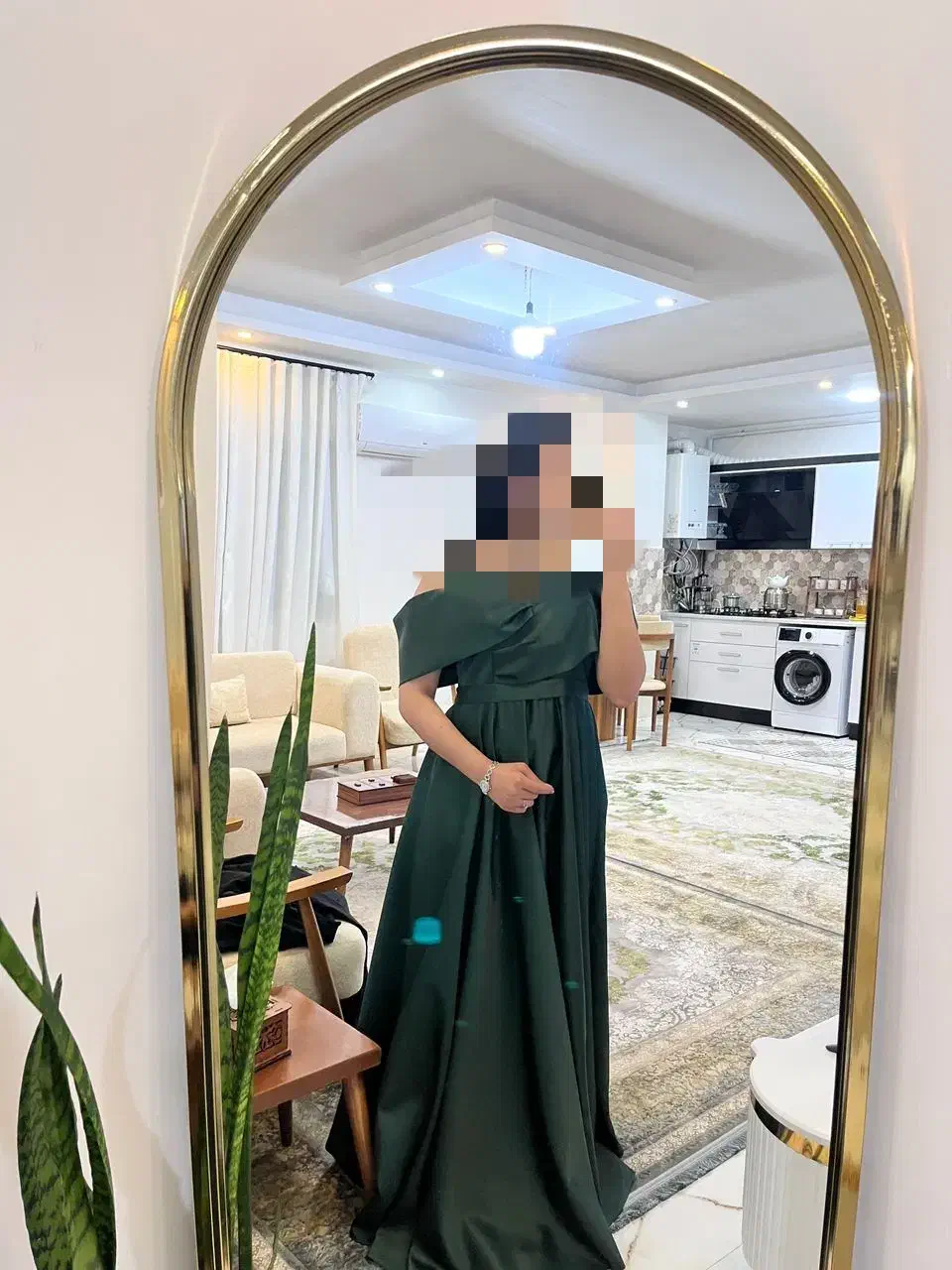 لباس مجلسی|لباس|رشت, پیرکلاچای|دیوار