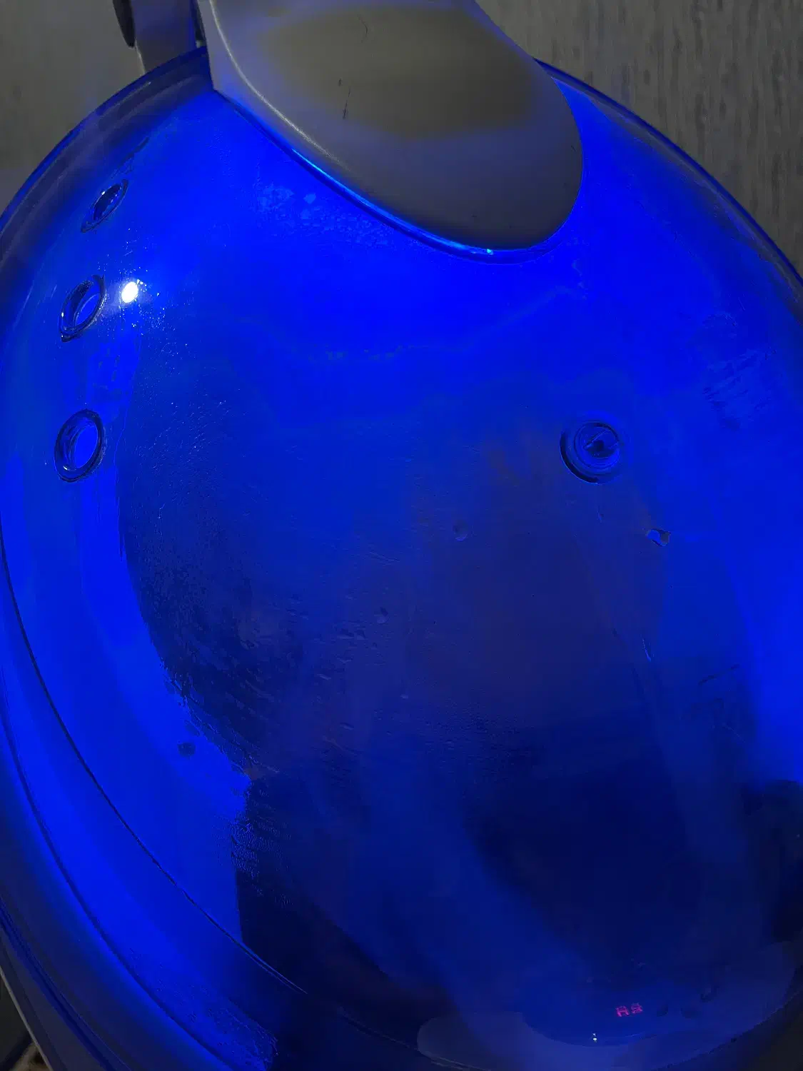 ماکرومیست|آرایشگاه و سالن‌های زیبایی|شیراز, گویم|دیوار