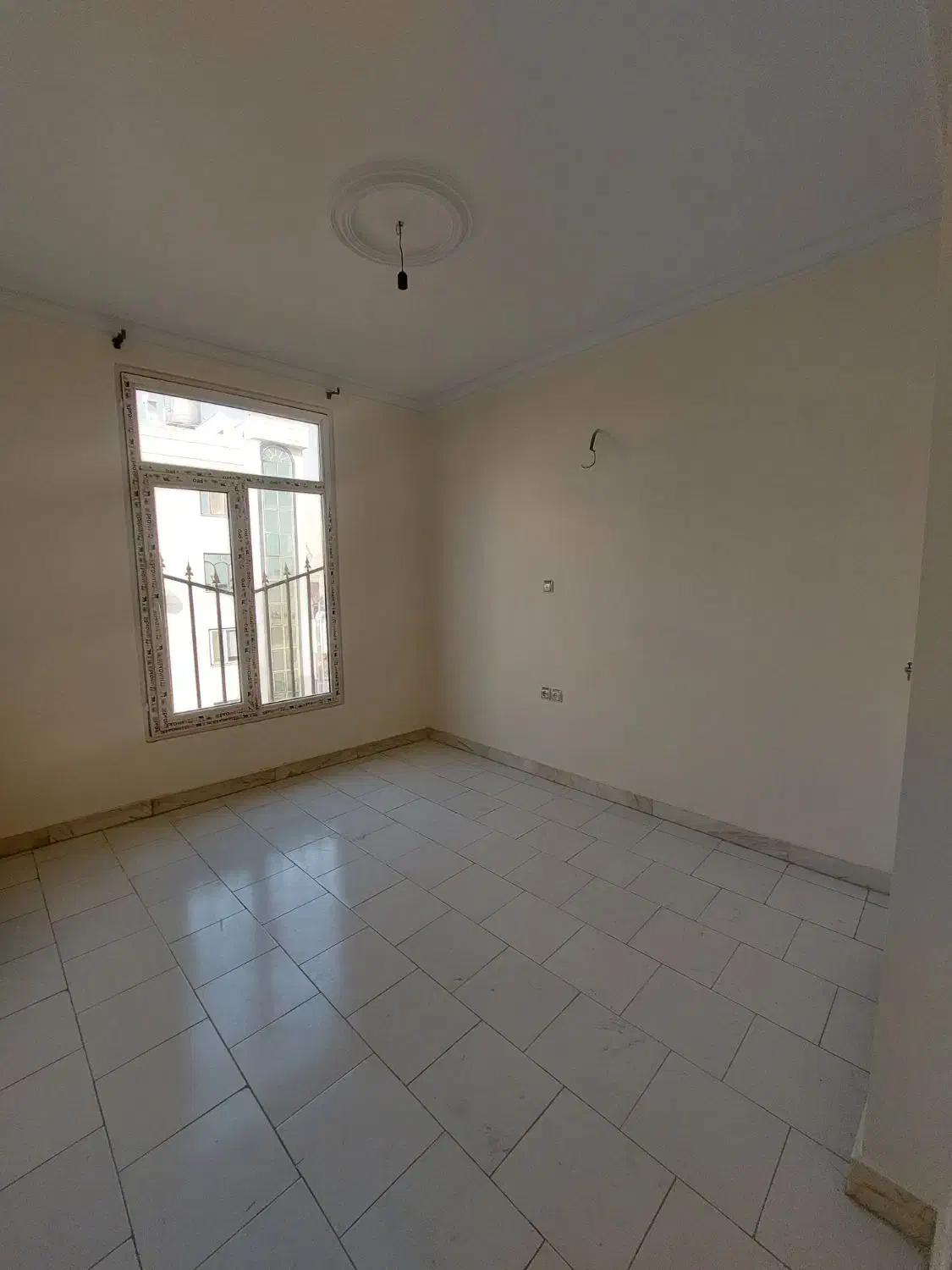 ۱۶۰ متر ، پونک ، معین ، رهن یا رهن و اجاره