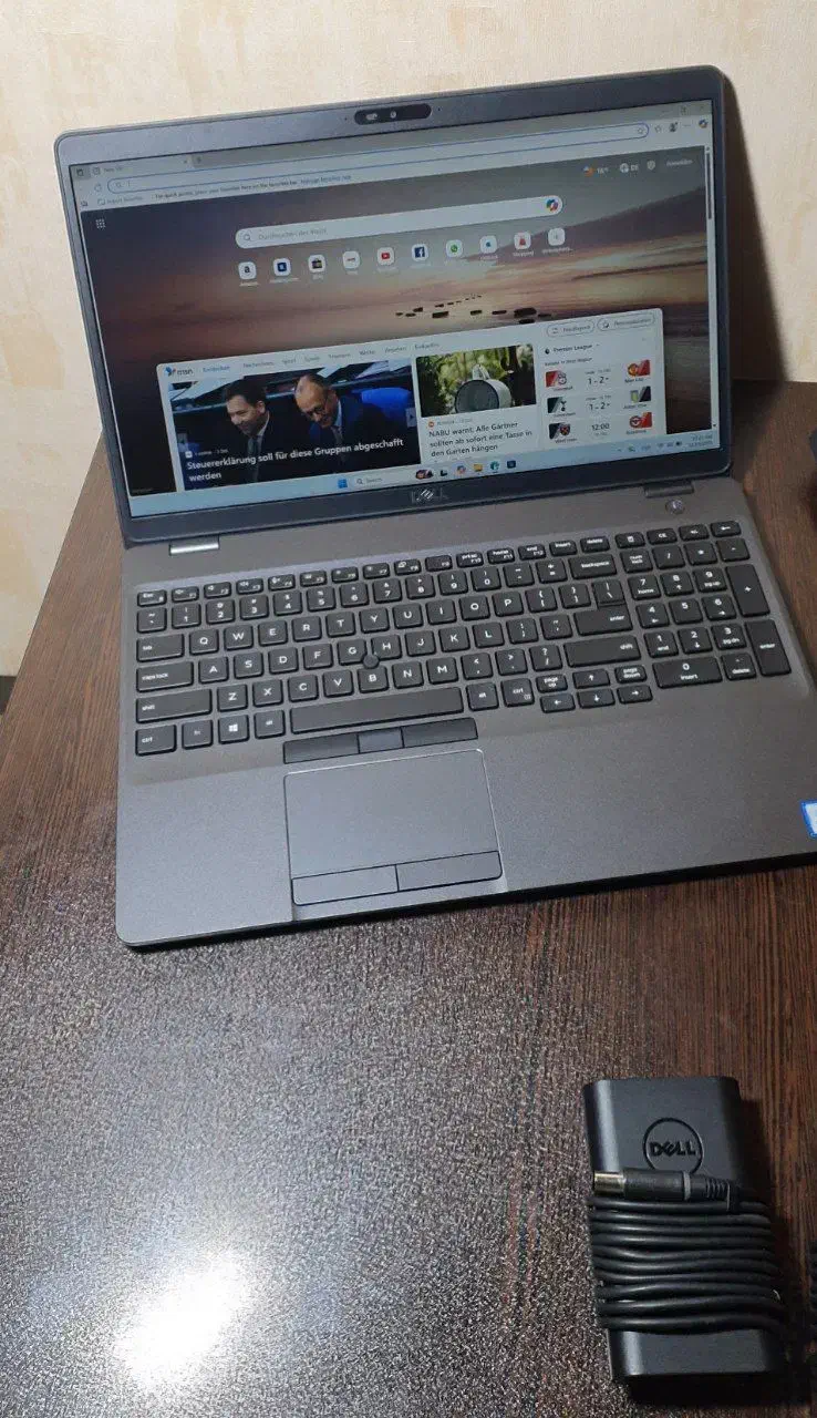 لپ‌تاپ Dell 5500 در حد نو. باتری چندین ساعته|رایانه همراه|بروجرد, |دیوار