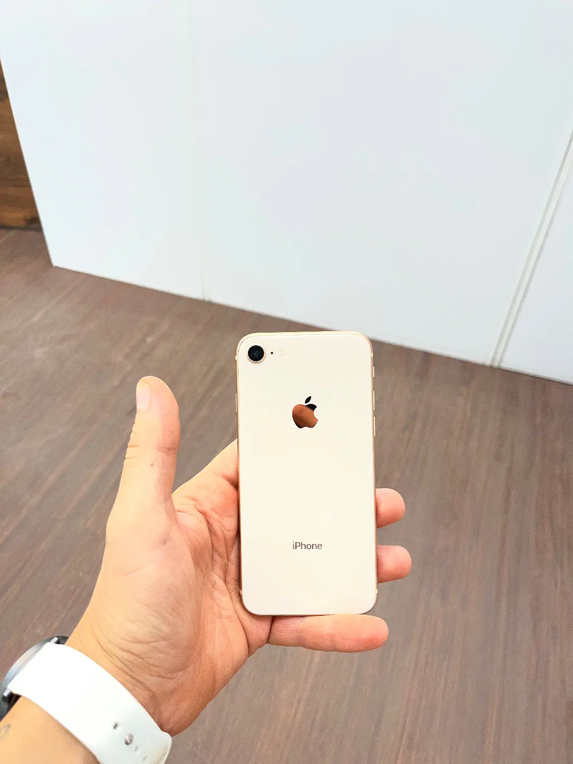 Iphone 8 lla|موبایل|تهران, جنتآباد جنوبی|دیوار