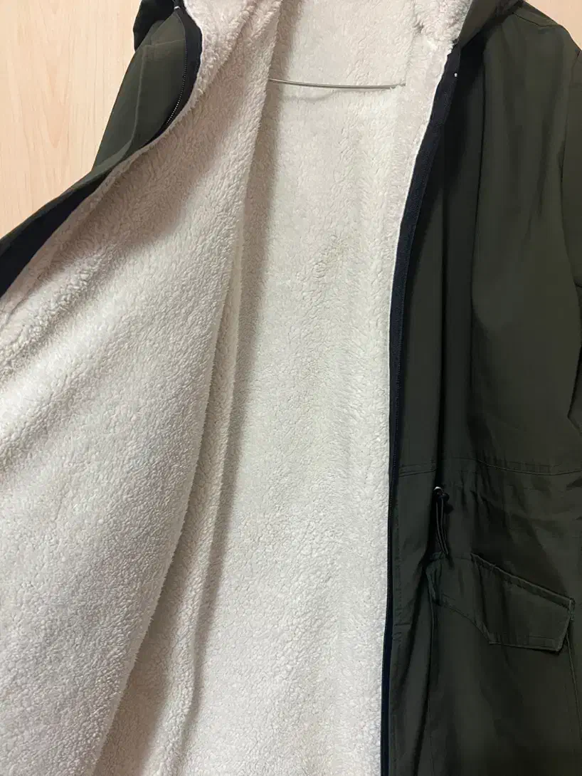 کاپشن|لباس|کرج, شهرک فهمیده|دیوار