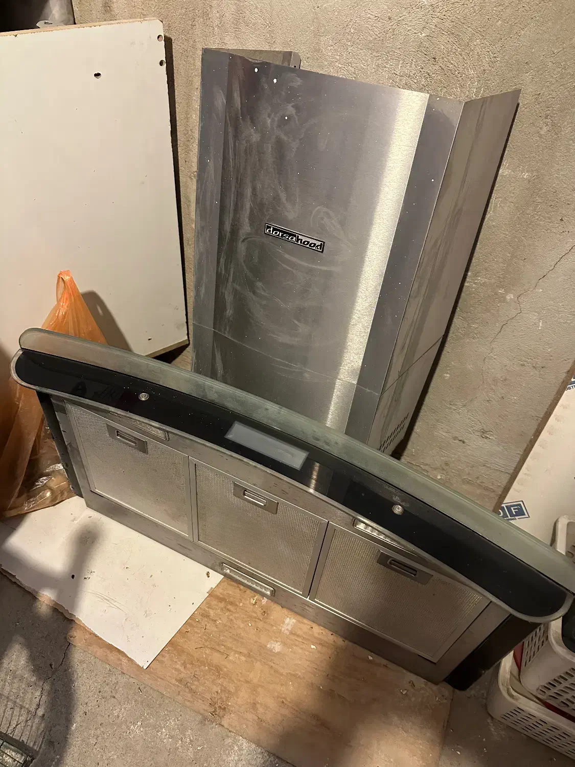 درسا هود دکمه ها لمسی|هود|اندیشه, اندیشه فاز ۳|دیوار