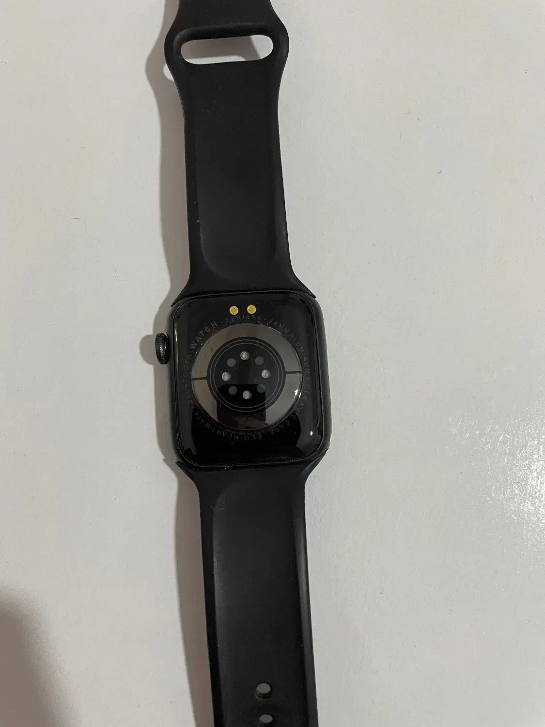 ساعت هوشمند|ساعت|رباط‌کریم, رباط‌کریم|دیوار