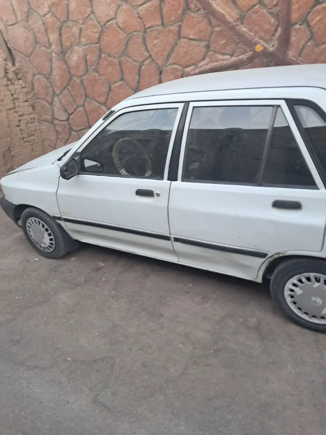 پراید صدفی سفید|خودرو سواری و وانت|خمینیشهر, |دیوار