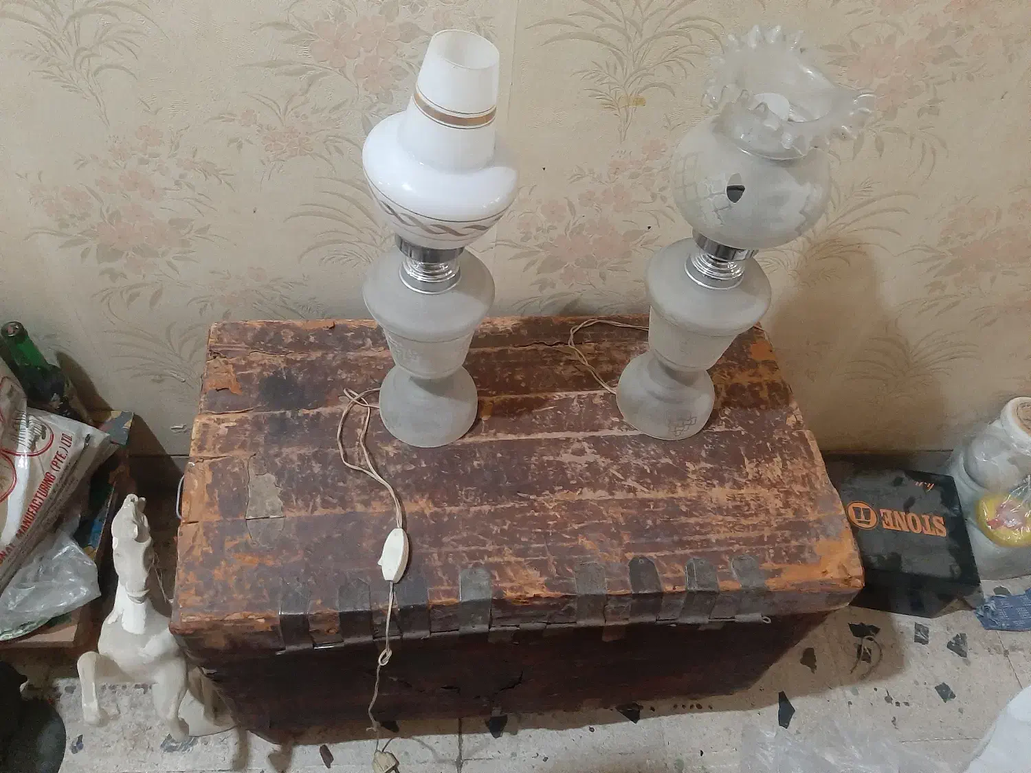 صندوق عتیقه|کلکسیون اشیاء عتیقه|تهران, نیروی هوایی (پیروزی)|دیوار