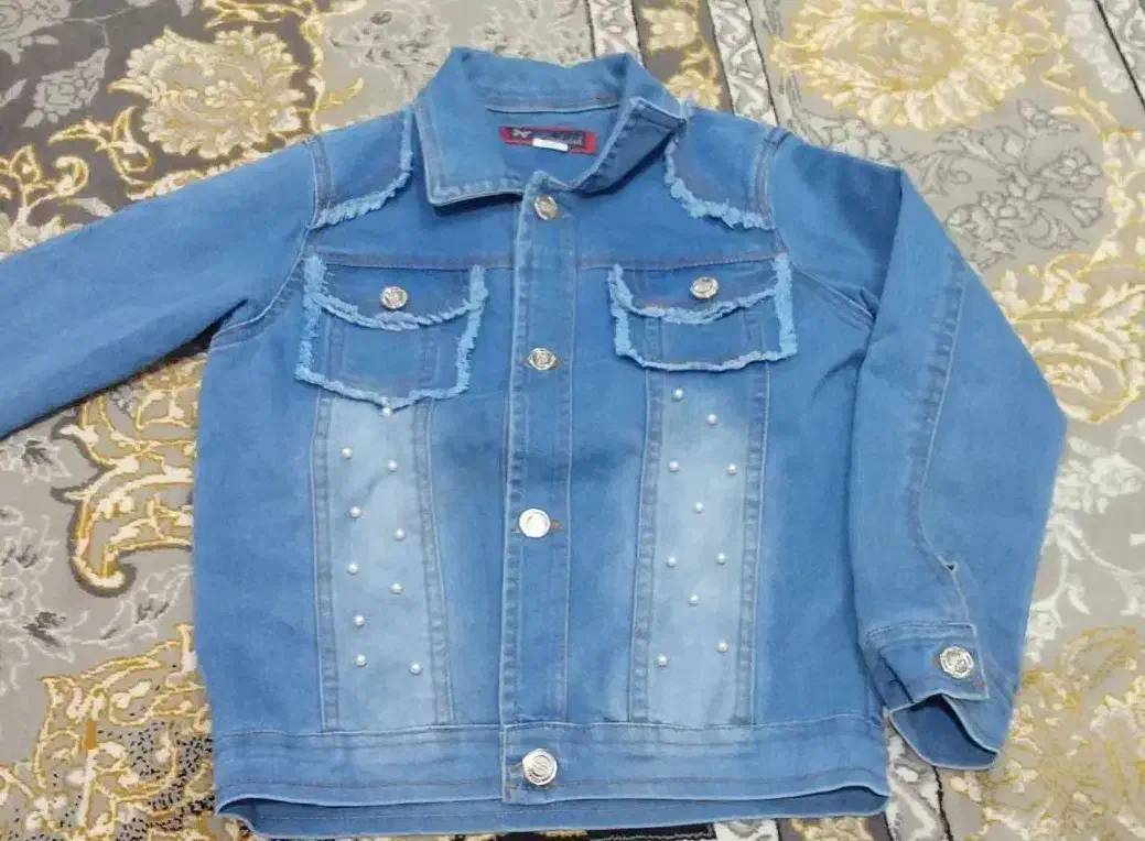 کاپشن|لباس|سبزوار, باهنر|دیوار