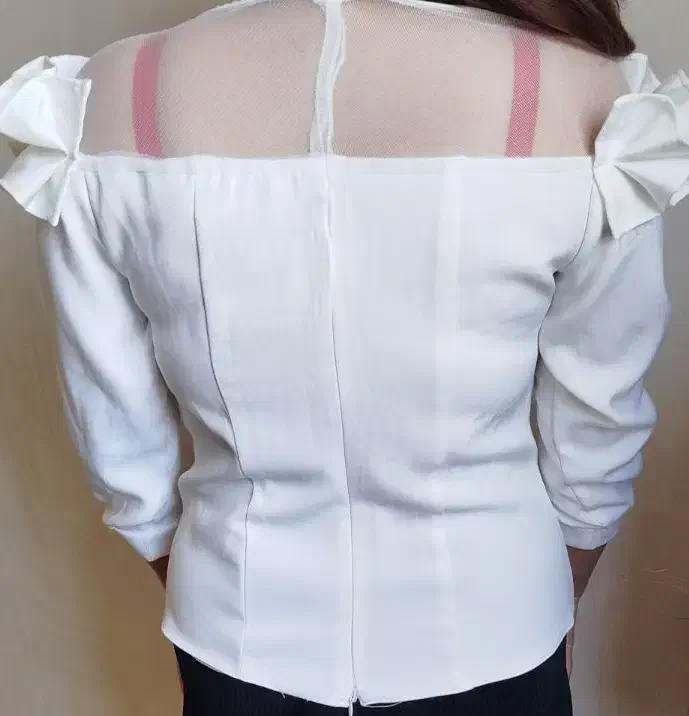 چهار عدد شومیز مجلسی|لباس|رباط‌کریم, رباط‌کریم|دیوار