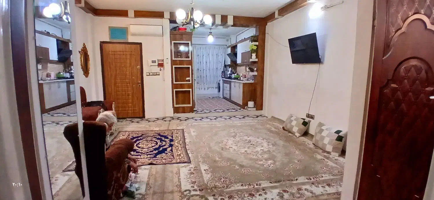 اپارتمان طبقه اول حاشیه کشاور۳|فروش آپارتمان|مشهد, نوید|دیوار