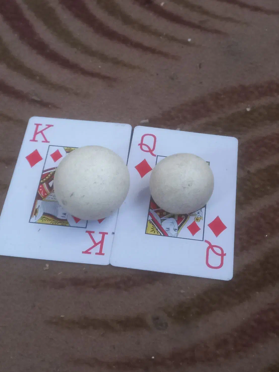 سنگ آسیاب|کلکسیون اشیاء عتیقه|فردوس (خراسان), |دیوار