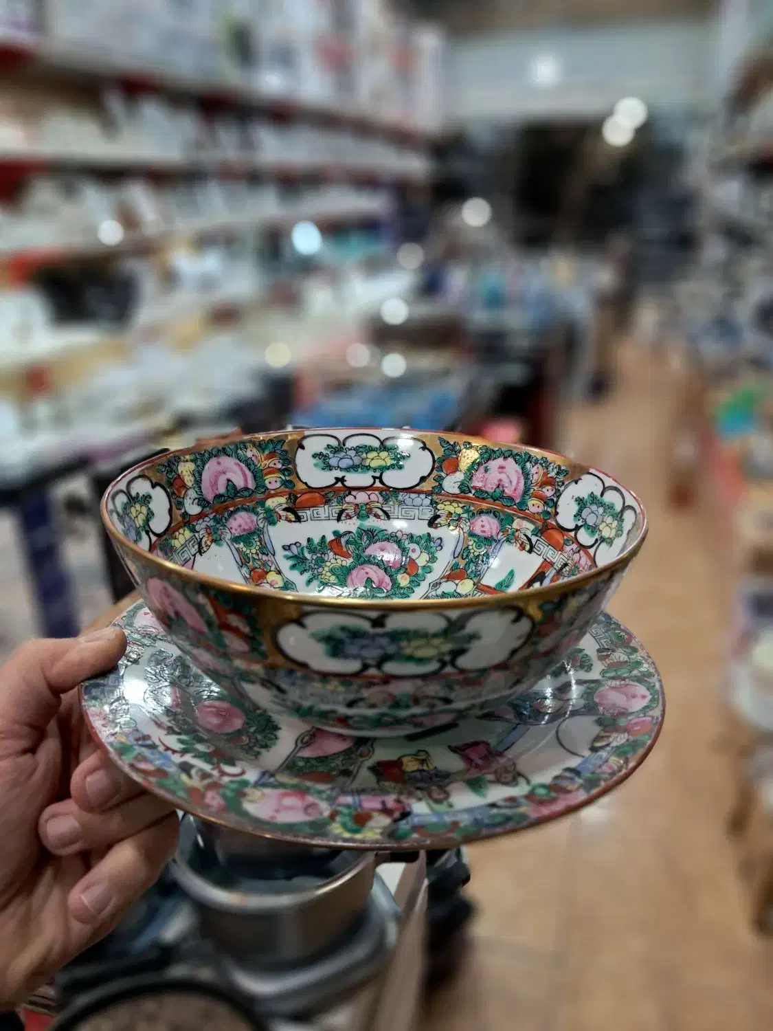 اجناس قدیمی کاسه بشقاب مرغی|ظروف سرو و پذیرایی|یزد, |دیوار