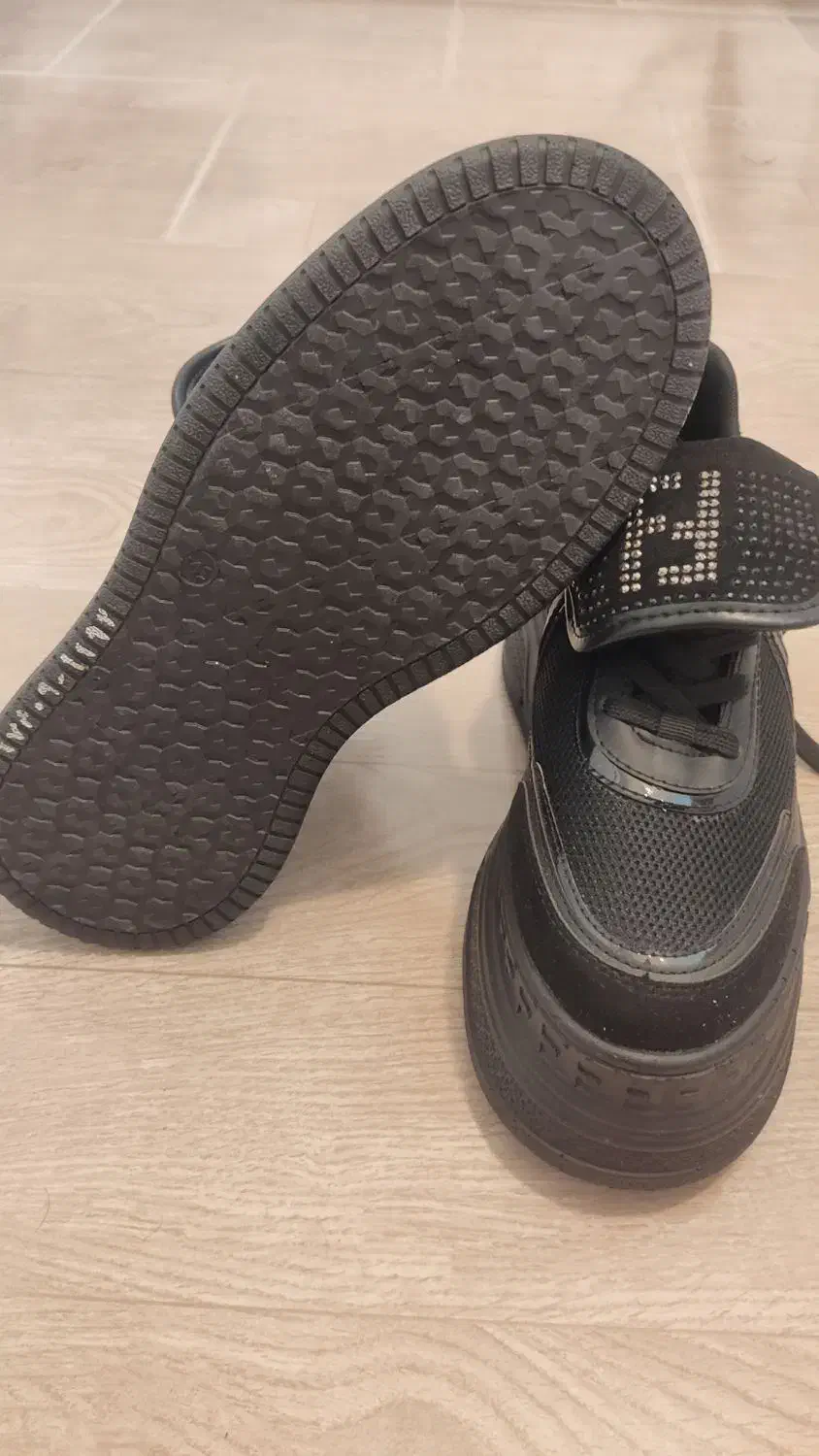 کتونی لژ دار|کیف، کفش، کمربند|کرمان, |دیوار