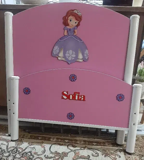 تخت نوجوان|تخت و سرویس خواب|رودهن, |دیوار