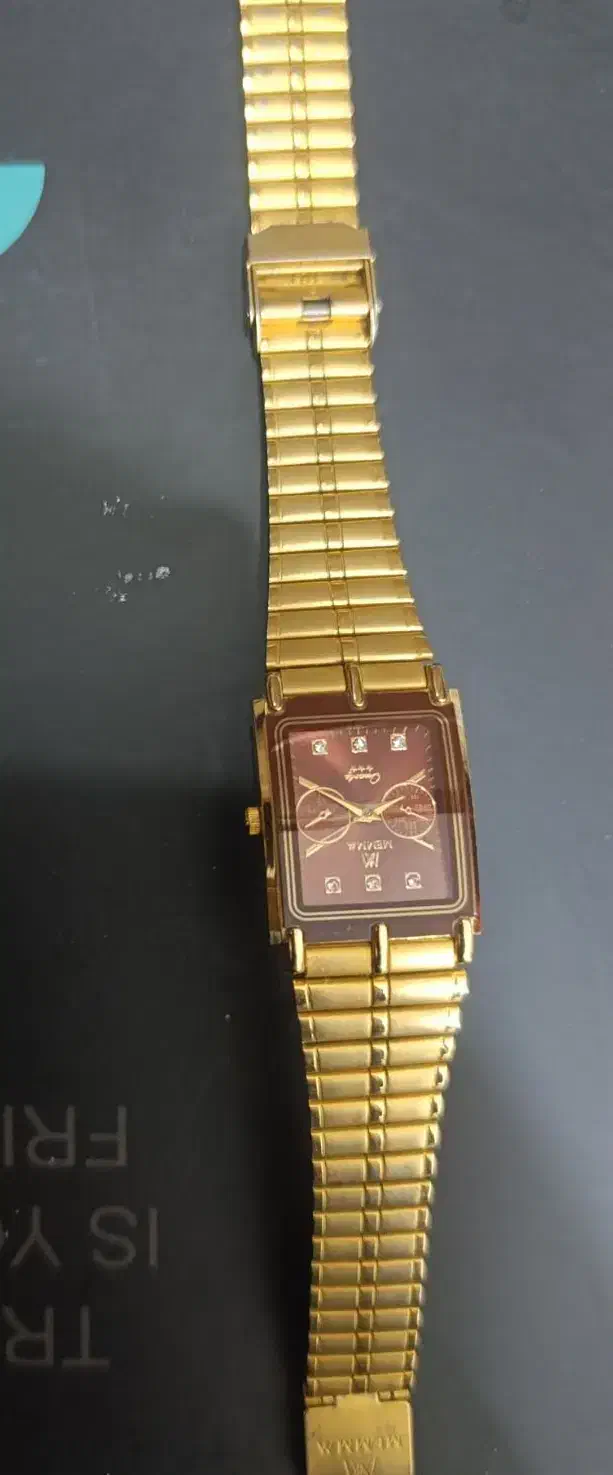 ساعت مچی|ساعت|سراوان, |دیوار