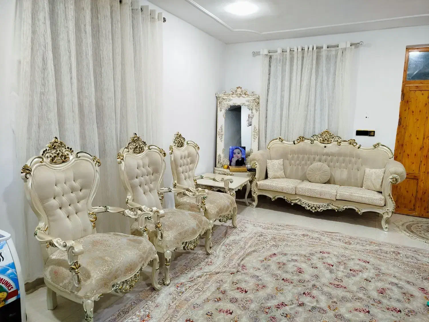 فروش مبل سلطنتی|مبلمان خانگی و میز عسلی|خشکبیجار, |دیوار