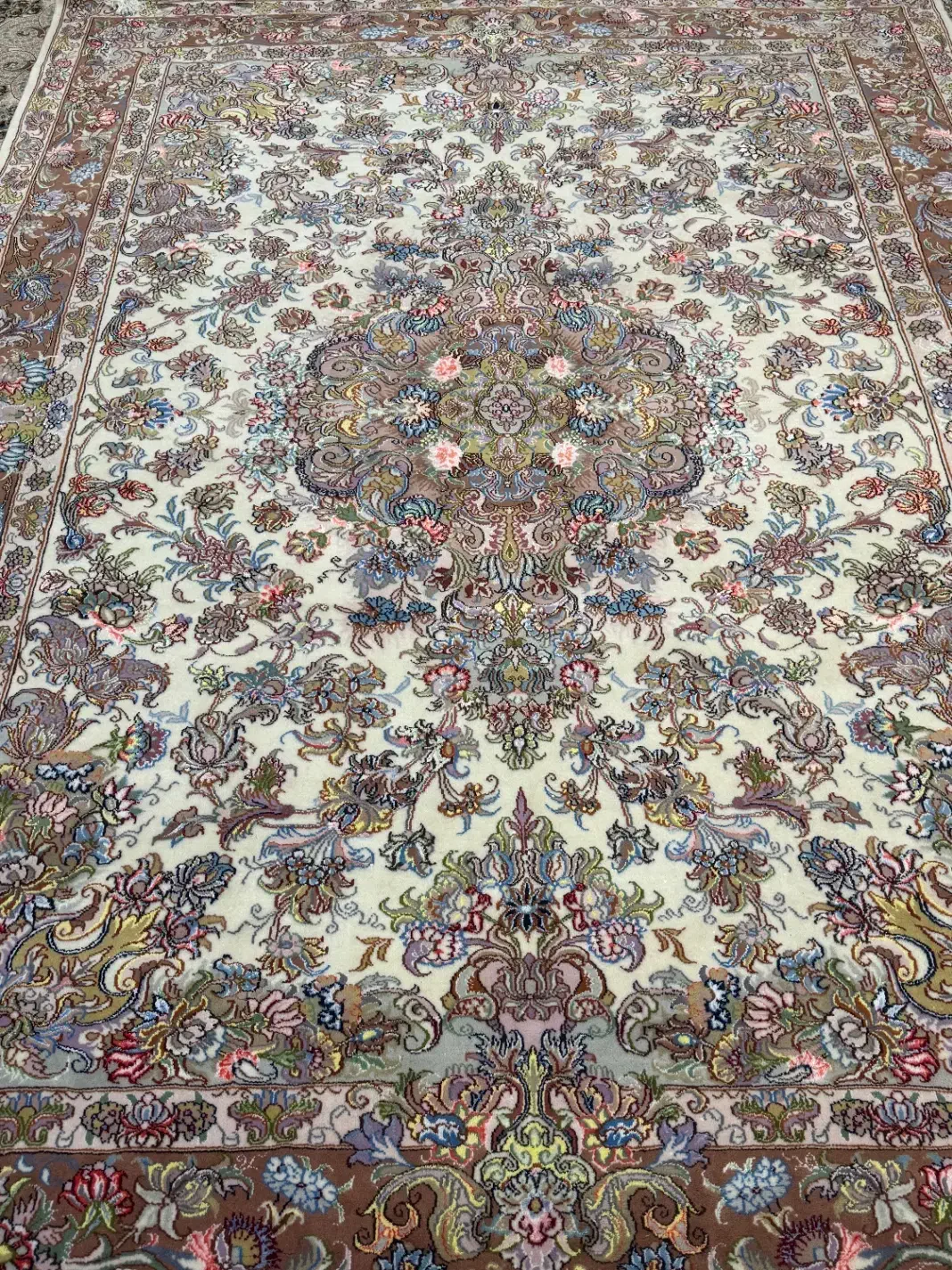 2عدد فرش دستباف ابریشم نو ۹متری|فرش|مرند, |دیوار