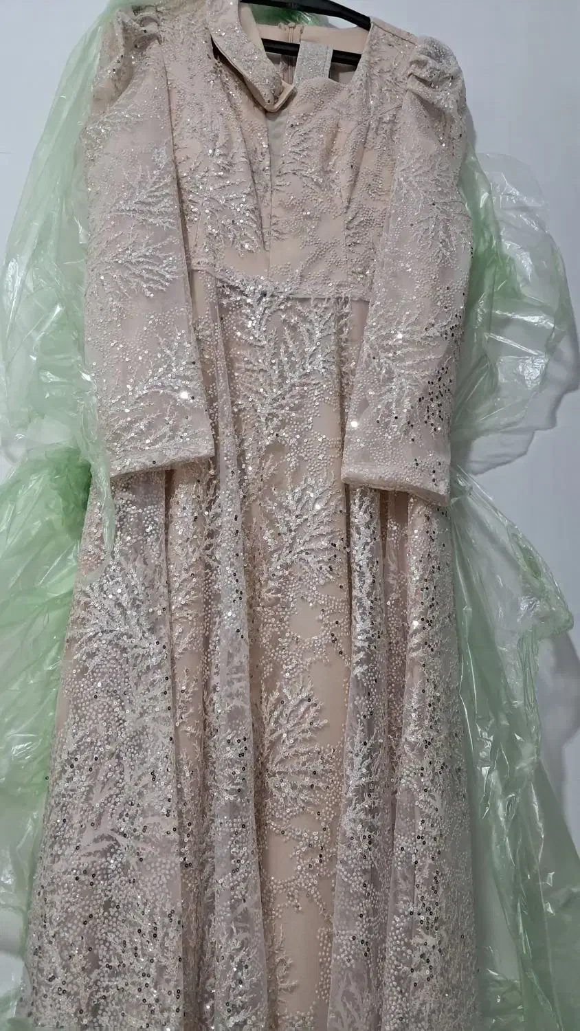 لباس مجلسی بلند|لباس|بروجرد, |دیوار