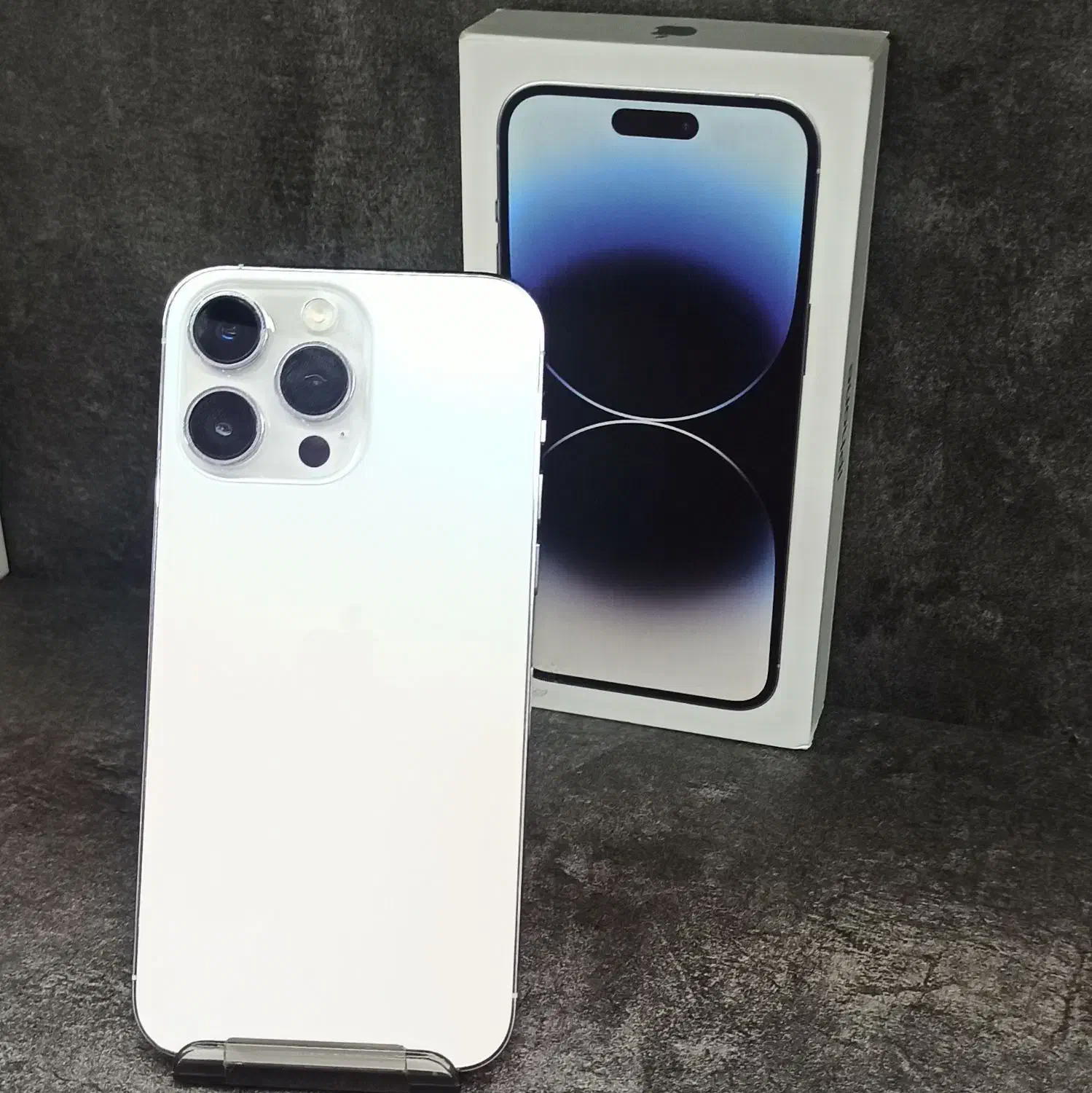 Apple آیفون ۱۴پرومکس سفید بدون چک بدون پیش پرداخت|موبایل|اصفهان, احمدآباد|دیوار