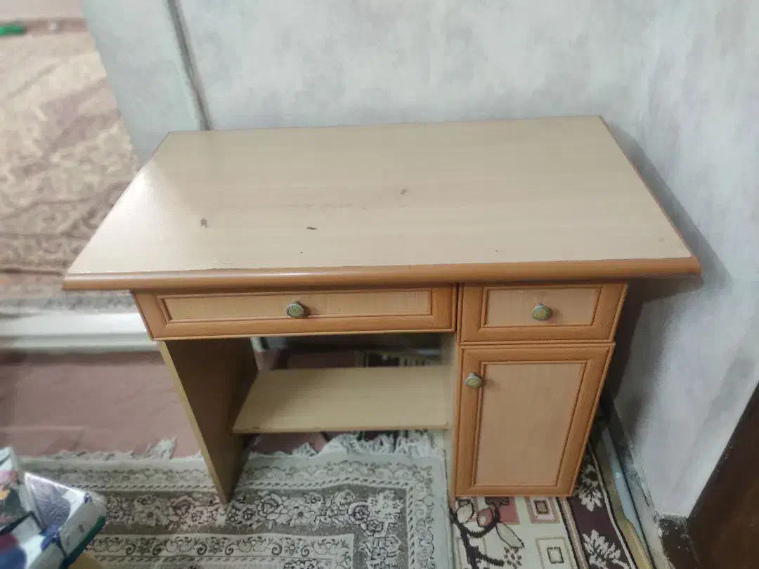 میز  مطابق عکس کشو سالم  چوب ام دی اف|میز تحریر و کامپیوتر|تهران, یاخجی آباد|دیوار