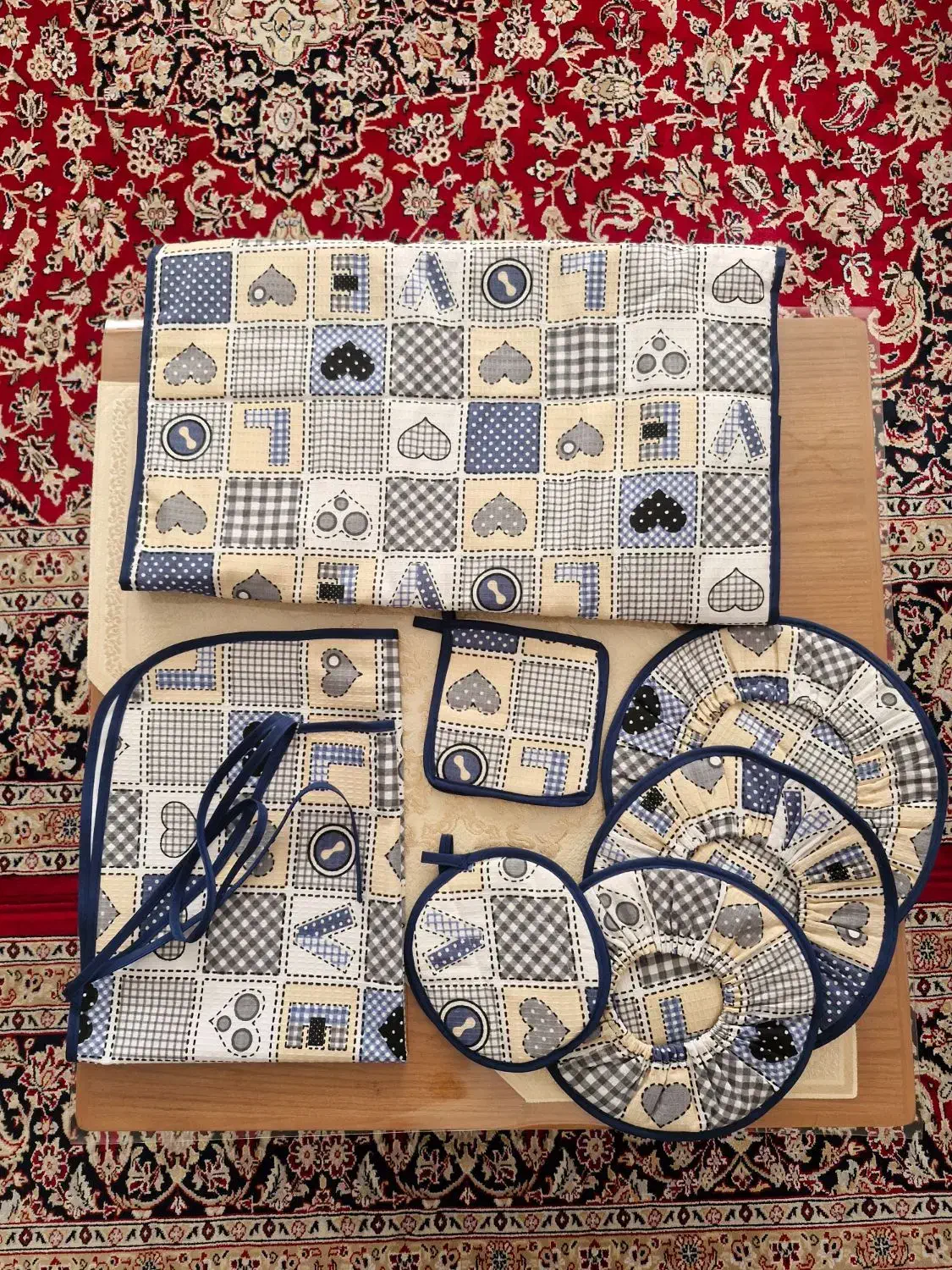 سرویس آشپزخانه|سفره، حوله، دستمال آشپزخانه|زرقان, |دیوار