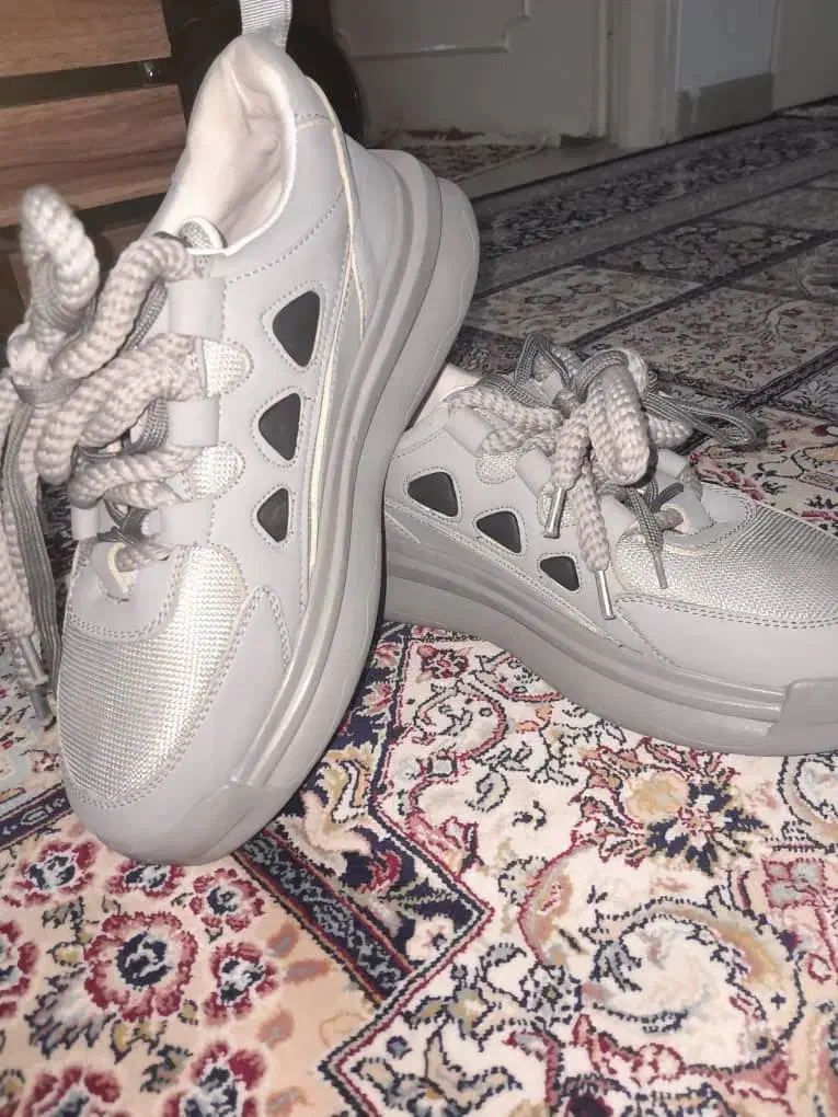 کتونی ایتالیایی اصلی|کیف، کفش، کمربند|ری, شهرک نظامی|دیوار