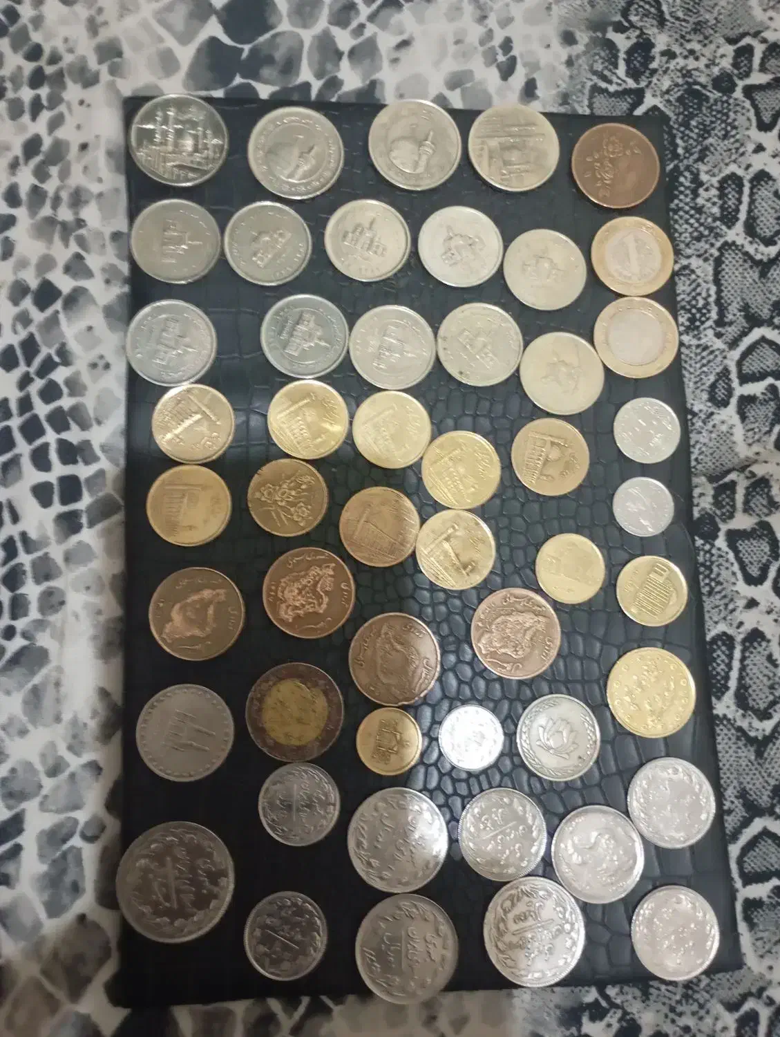 اسکناس و سکه|کلکسیون سکه، تمبر، اسکناس|باسمنج, |دیوار