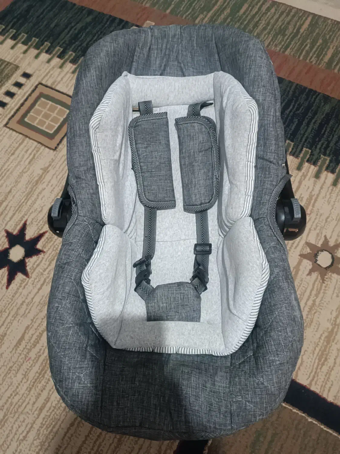 کریر|کالسکه و لوازم جانبی|شیراز, رازی|دیوار