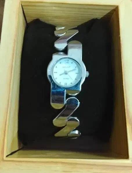 ساعت زنانه|ساعت|اهواز, کمپلو شمالی|دیوار