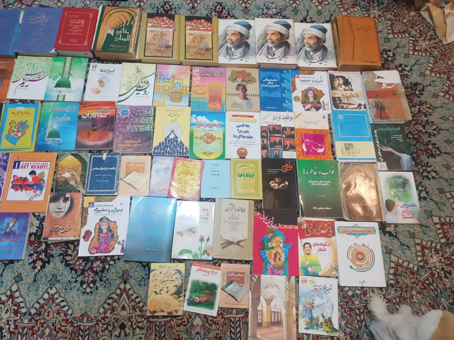 تعدادی کتاب همه نمونه یکجا میفروشم|کتاب و مجله ادبی|کرمان, |دیوار