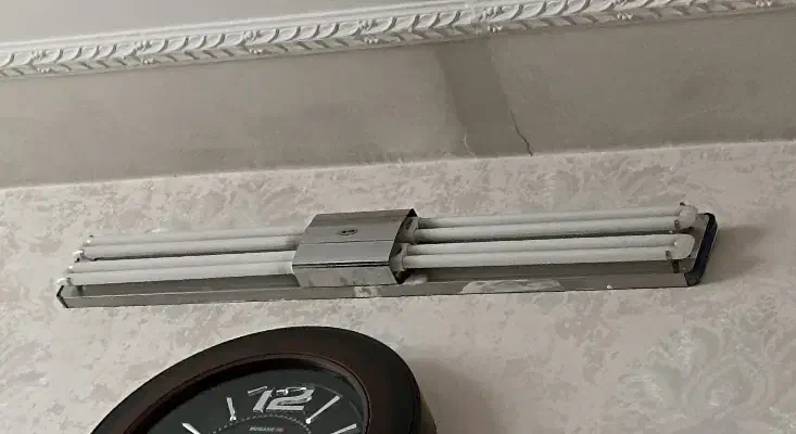 مهتابی تمام فلزی براق سالم|لامپ و چراغ|مشهد, عبادی|دیوار