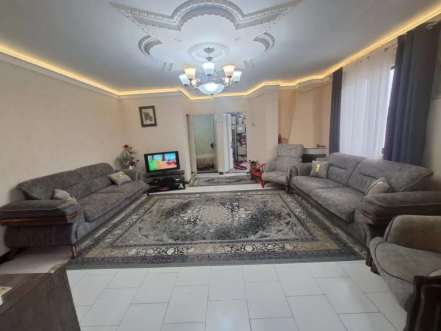 واحد ۷۰متری مفید / سند/ لاکانی براصلی صندوق عدالت|فروش آپارتمان|رشت, چله خانه|دیوار