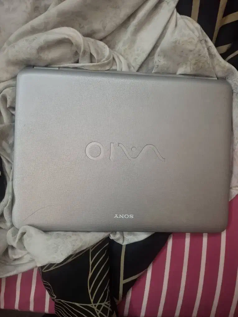 یک دستگاه لپ تاپ سونی وایو SONY VAIO سالم|رایانه همراه|فردیس, شهرک وحدت|دیوار