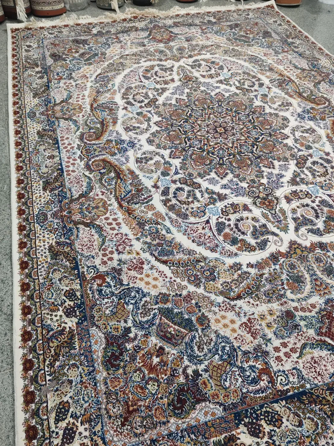 2تخته فرش 9متری زمینه کرم 700شونه|فرش|قم, نیروگاه|دیوار