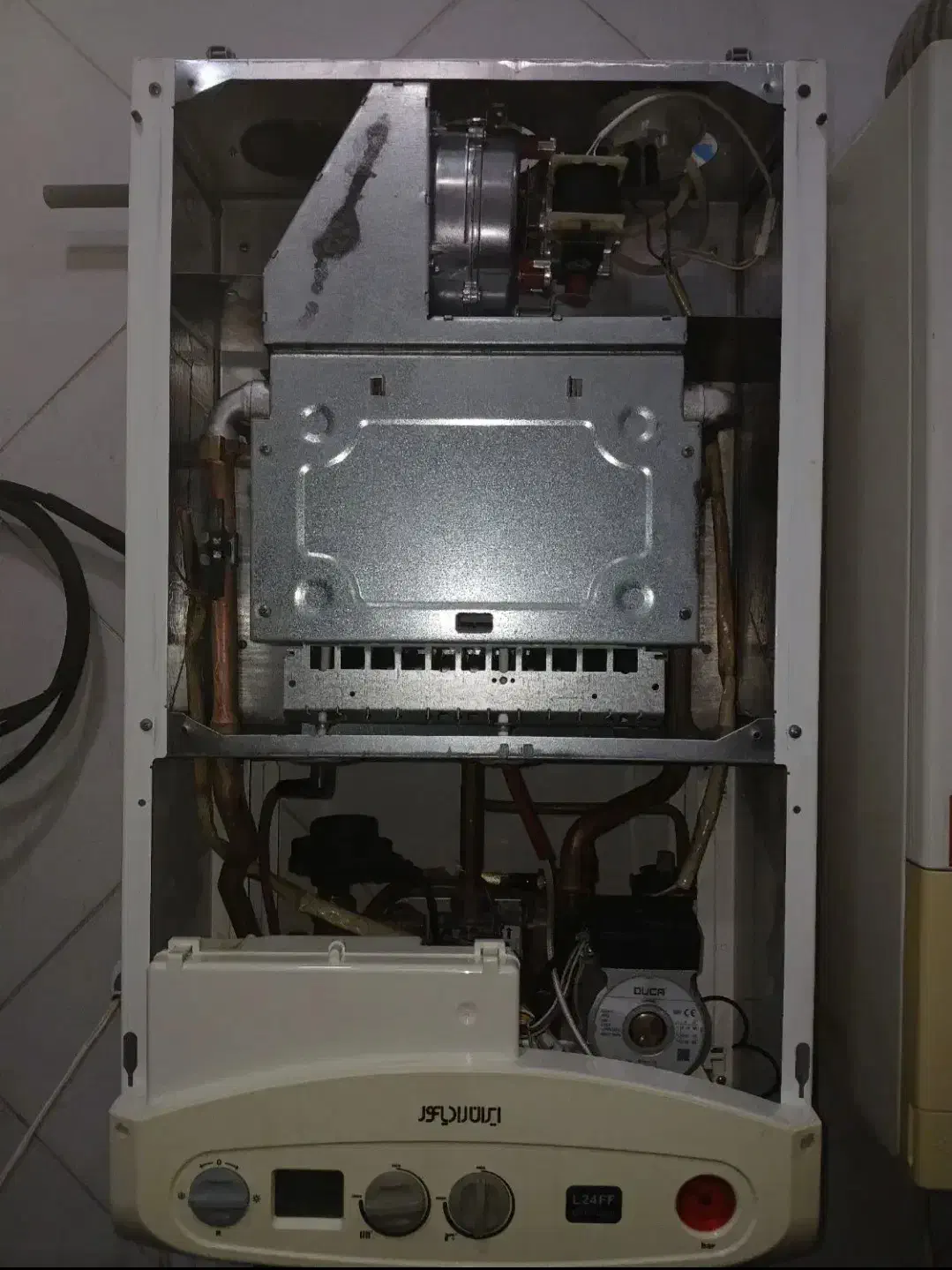 تعمیات تخصصی پکیج|آبگرمکن، پکیج، شوفاژ|قم, پردیسان|دیوار