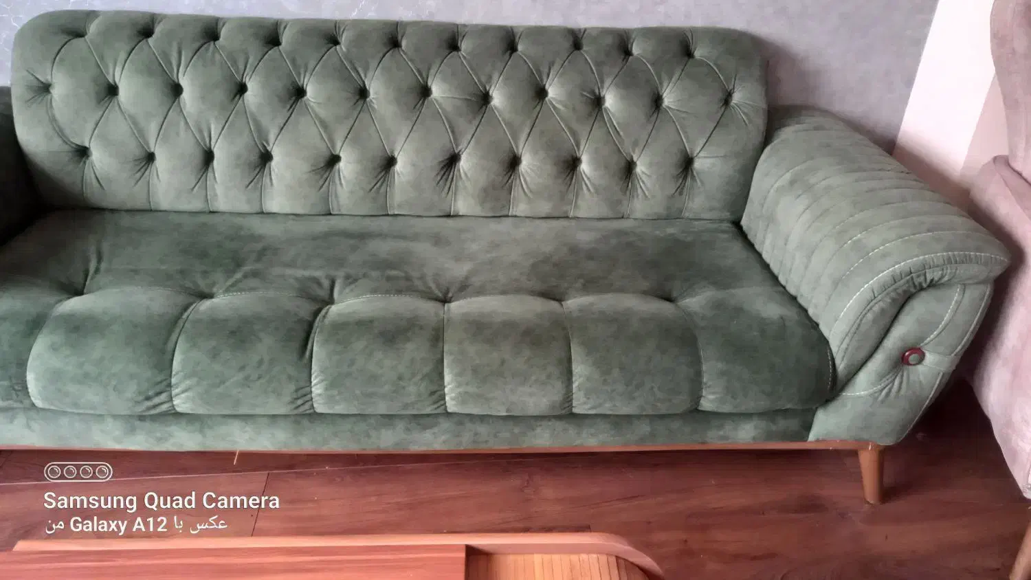 مبل سه نفره راحتی|مبلمان خانگی و میز عسلی|رشت, لاکان شهر|دیوار