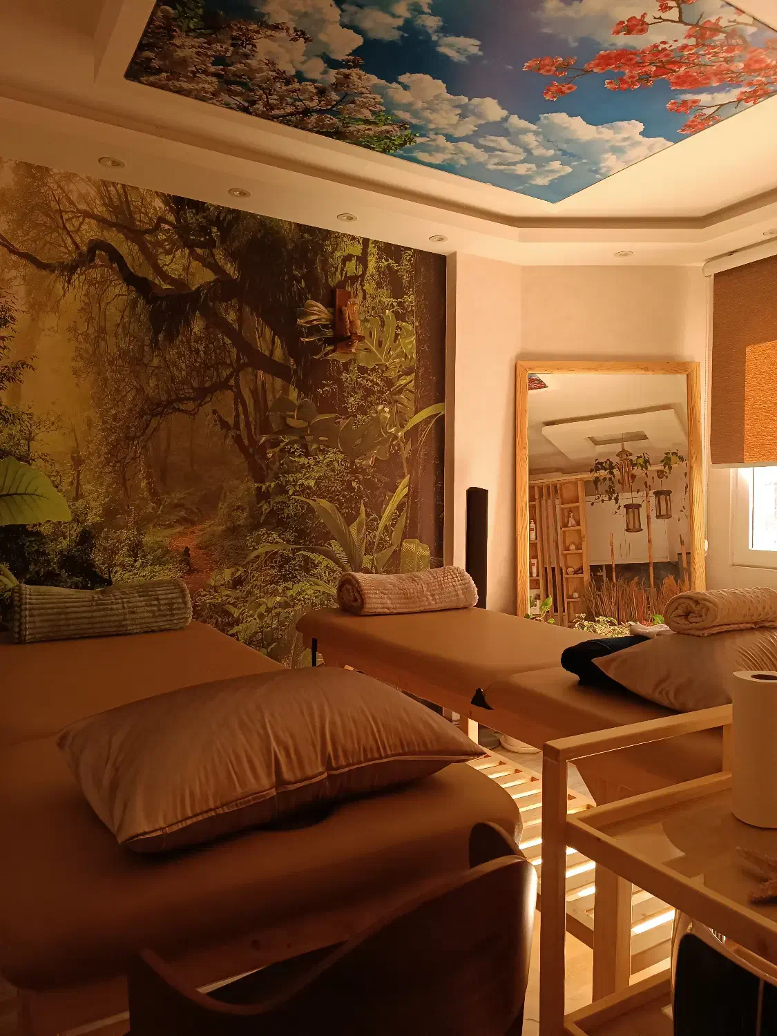 تخت مخصوص سالن اسپا|آرایشگاه و سالن‌های زیبایی|طرقبه, |دیوار