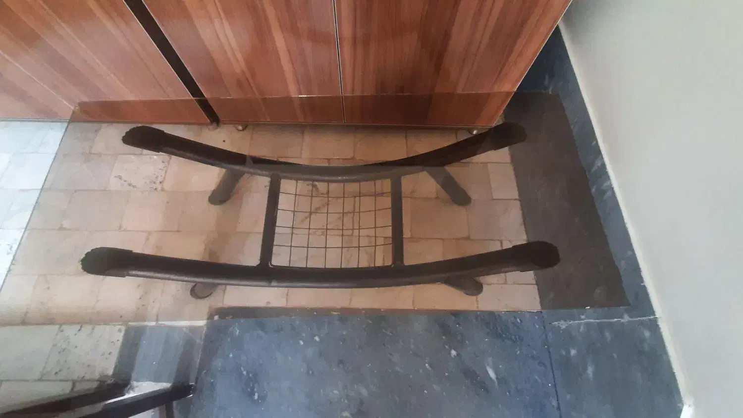 میز پذیرایی|مبلمان خانگی و میز عسلی|میانه, |دیوار