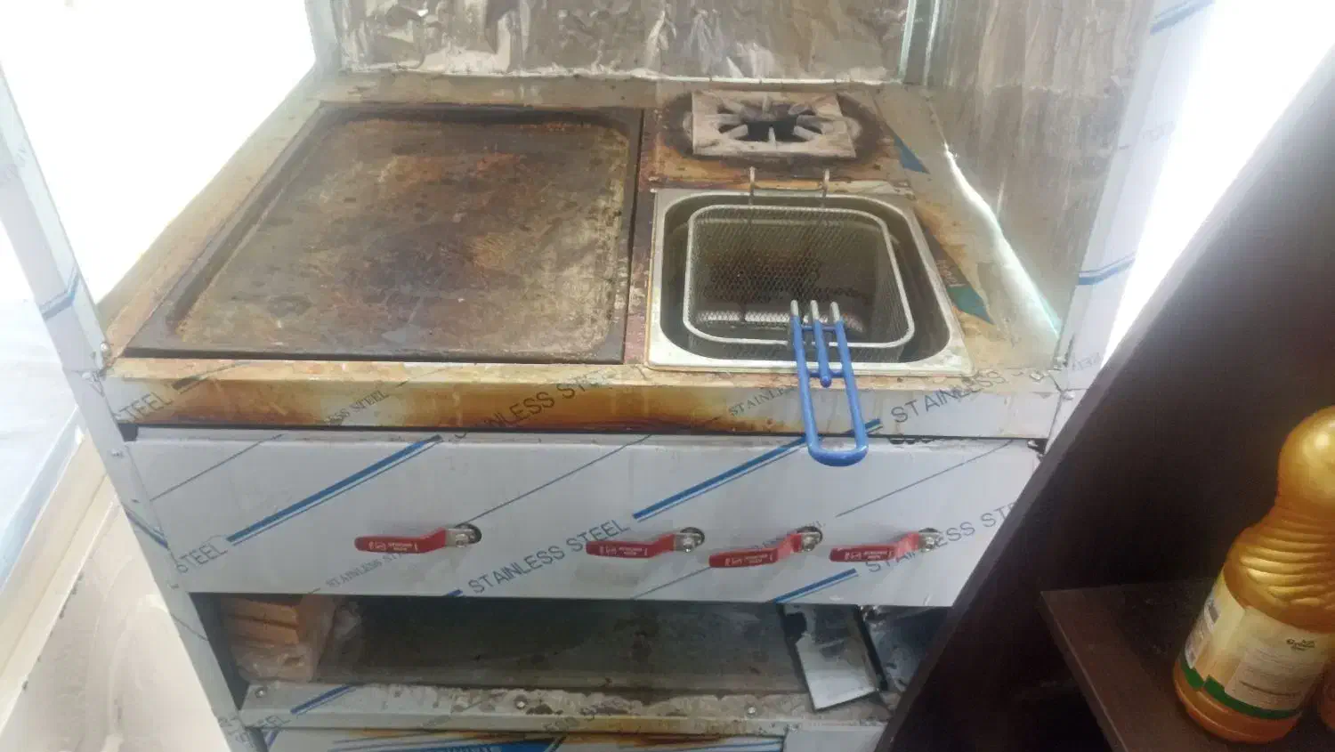 فر ساندویچ و پیتزا|کافی‌شاپ و رستوران|رشت, کوی حسینی|دیوار