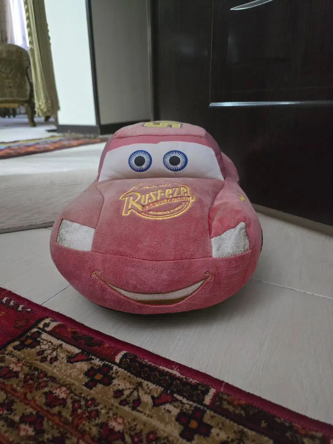 عروسک مک کویین|اسباب‌‌بازی|شاهین‌شهر, فردوسی|دیوار