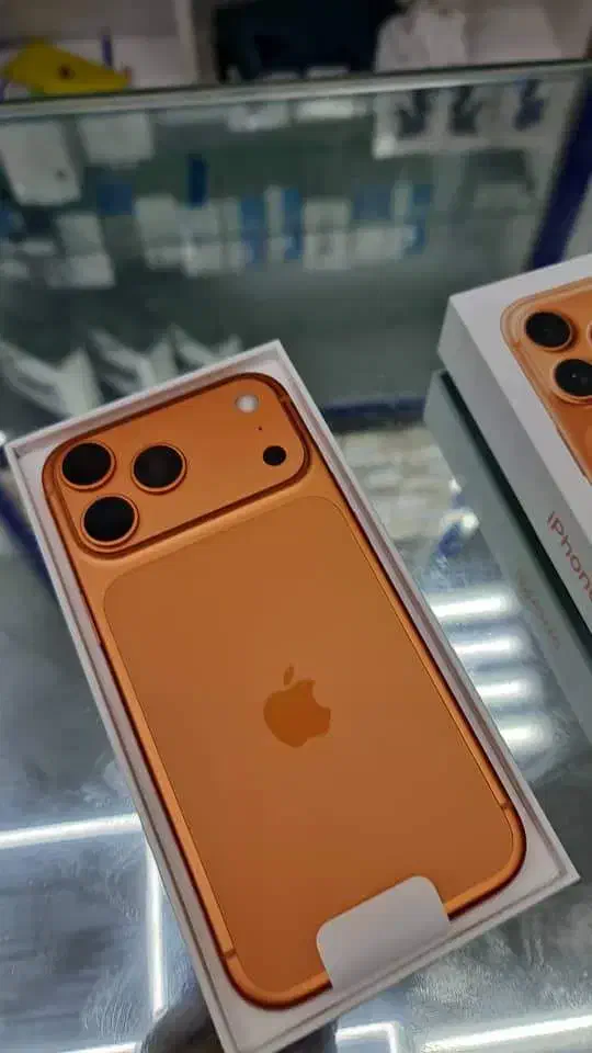iPhone 17 Pro Max 512 ZAA رجیستر شده|موبایل|اصفهان, جلفا|دیوار