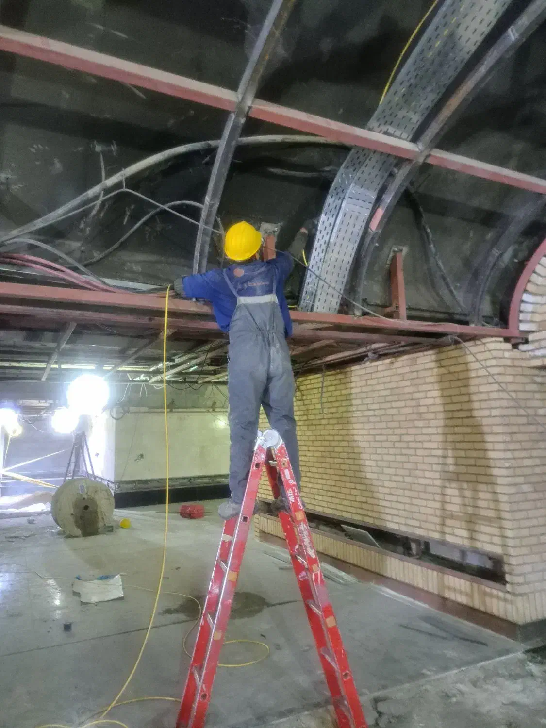 کابل کشی و نصب اعلام حریق|استخدام صنعتی، فنی، مهندسی|تهران, امام حسین|دیوار