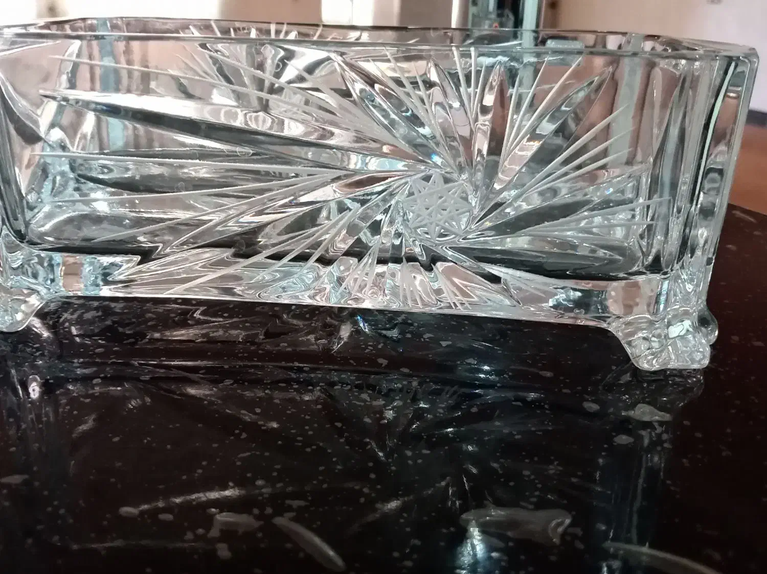 کریستال خورشیدی|ظروف سرو و پذیرایی|تیکمه داش, |دیوار