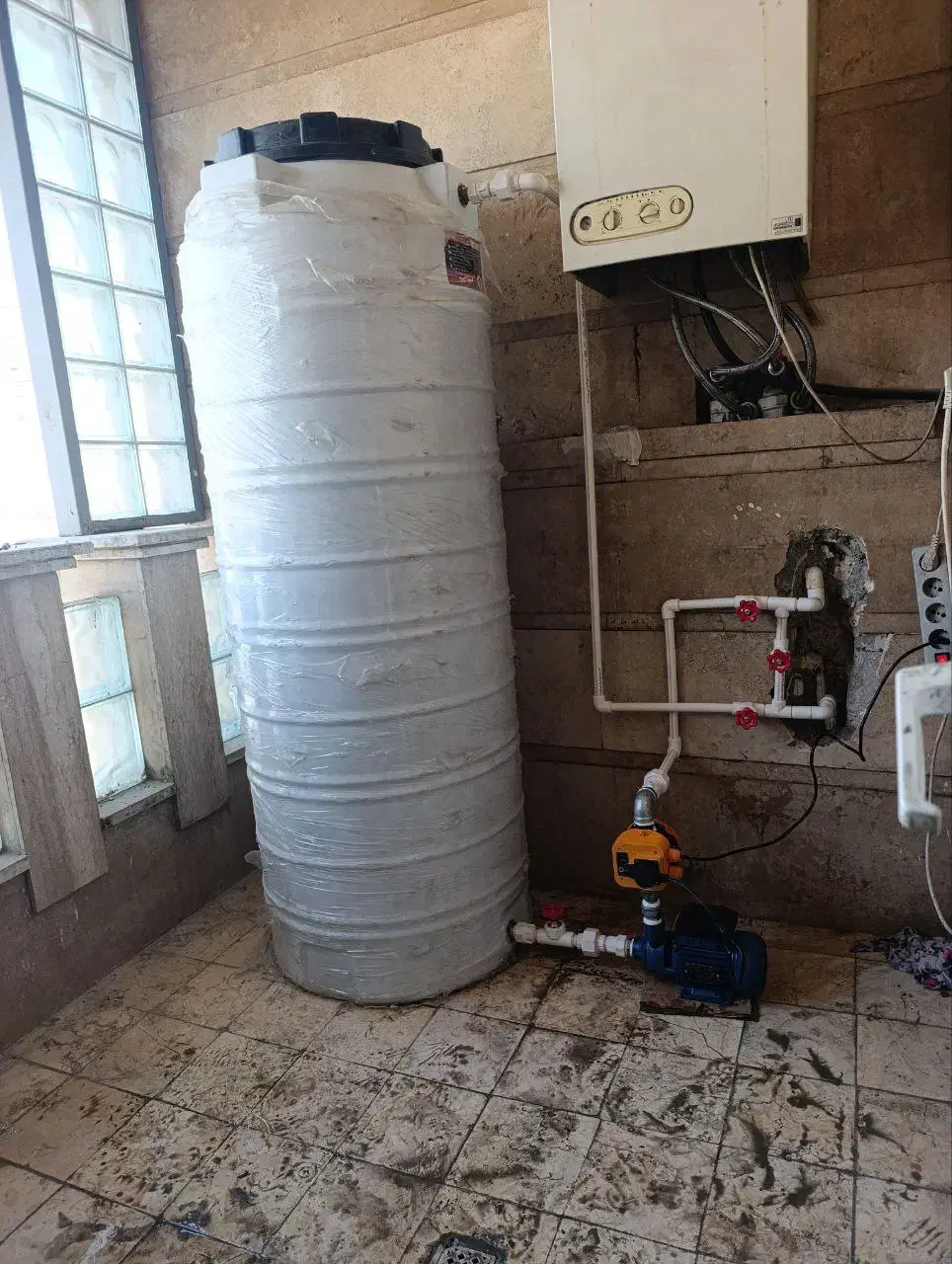 نصب و اجرای پمپ ومنبع ذخیره آب|خدمات پیشه و مهارت|تهران, شهرک آزمایش|دیوار