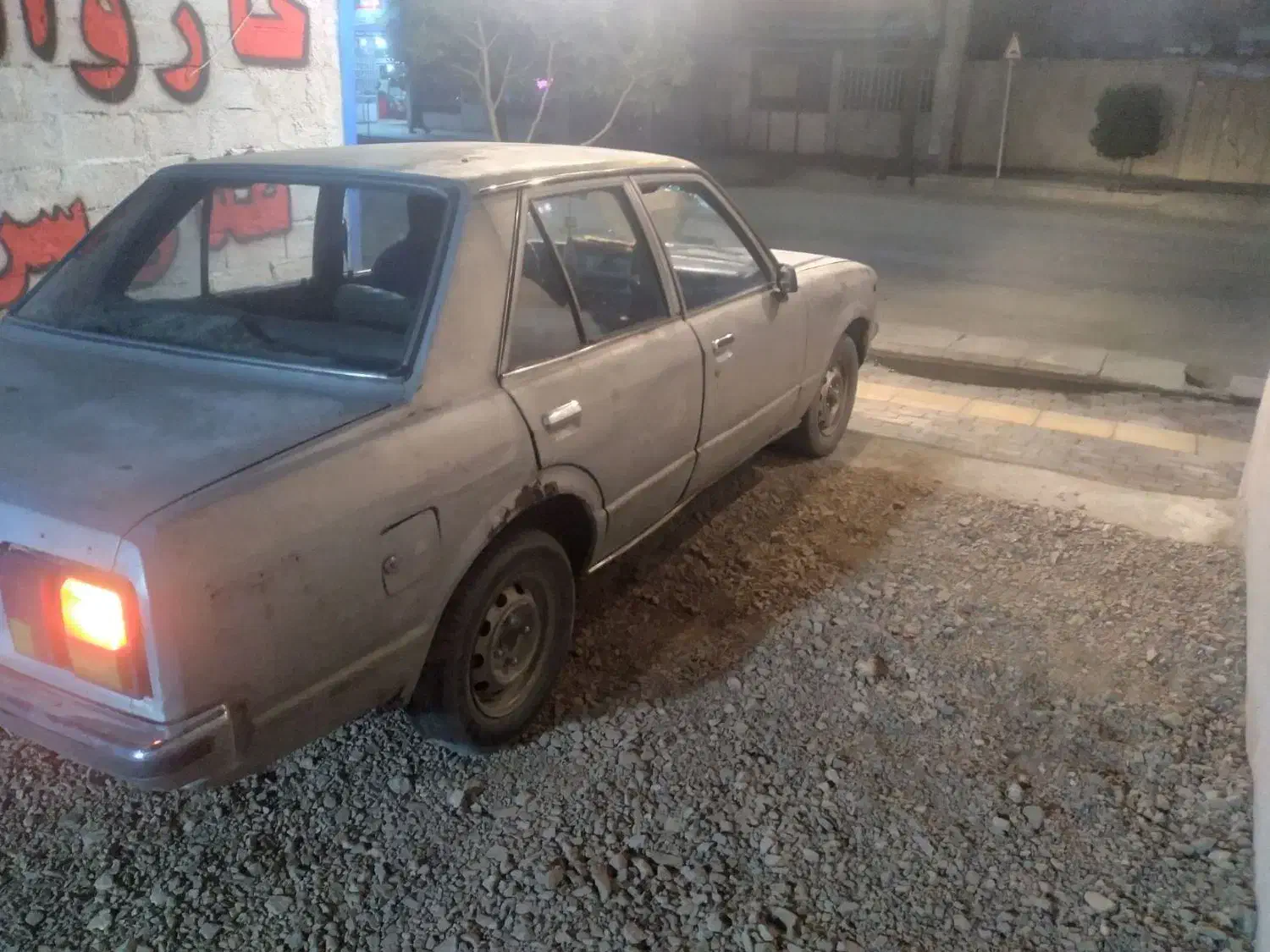 تویوتاکارینا|خودرو سواری و وانت|قائن, |دیوار