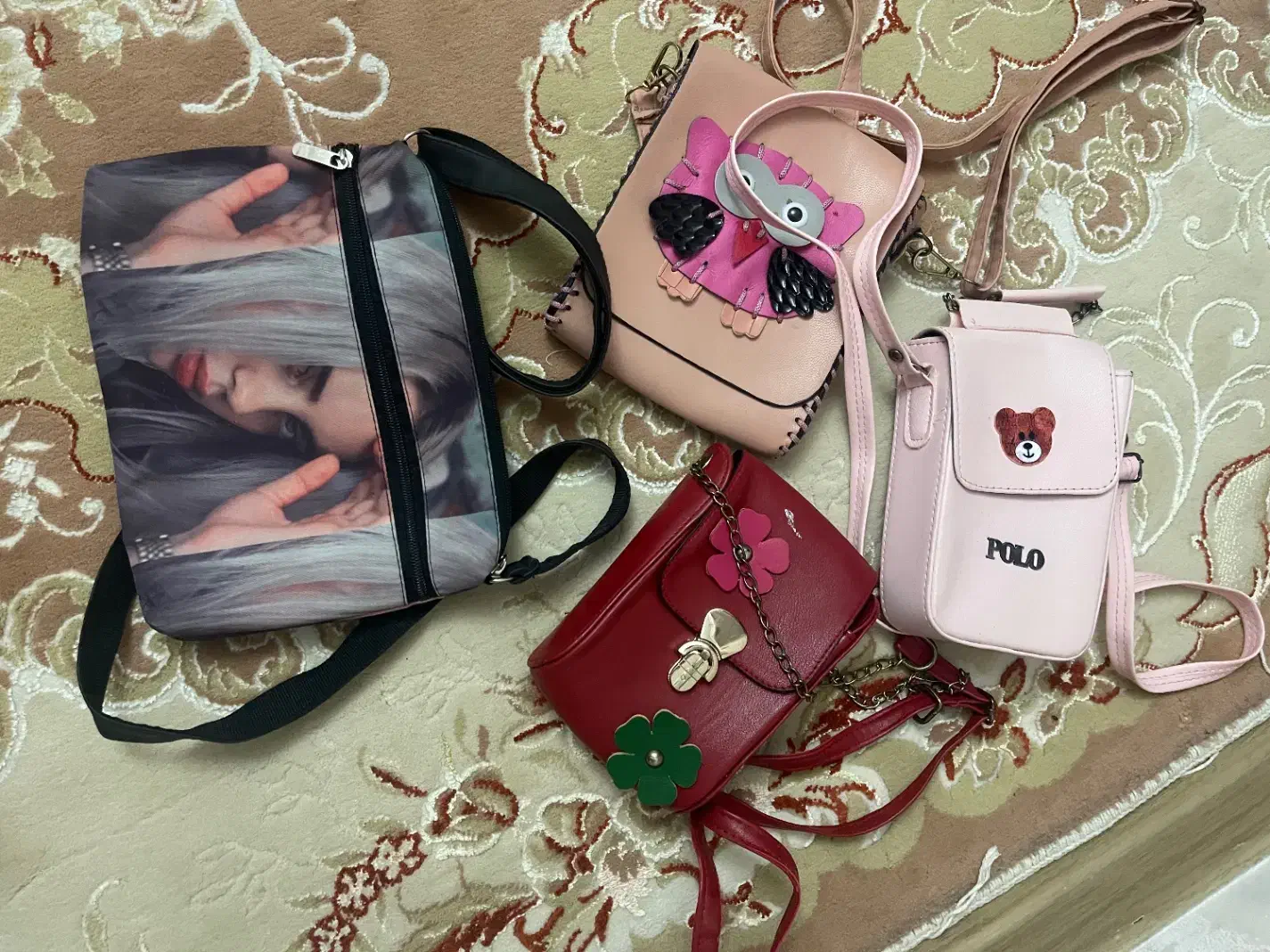 کیف|کیف، کفش، کمربند|ارومیه, |دیوار