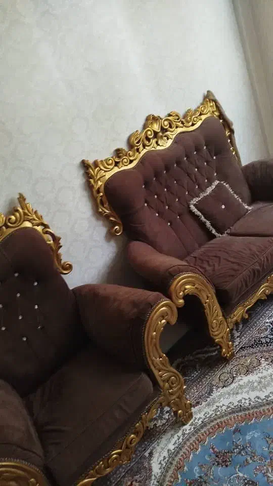 مبلمان ۷نفره سالم با یه عدد میز عسلی|مبلمان خانگی و میز عسلی|مشهد, نیروی هوایی|دیوار