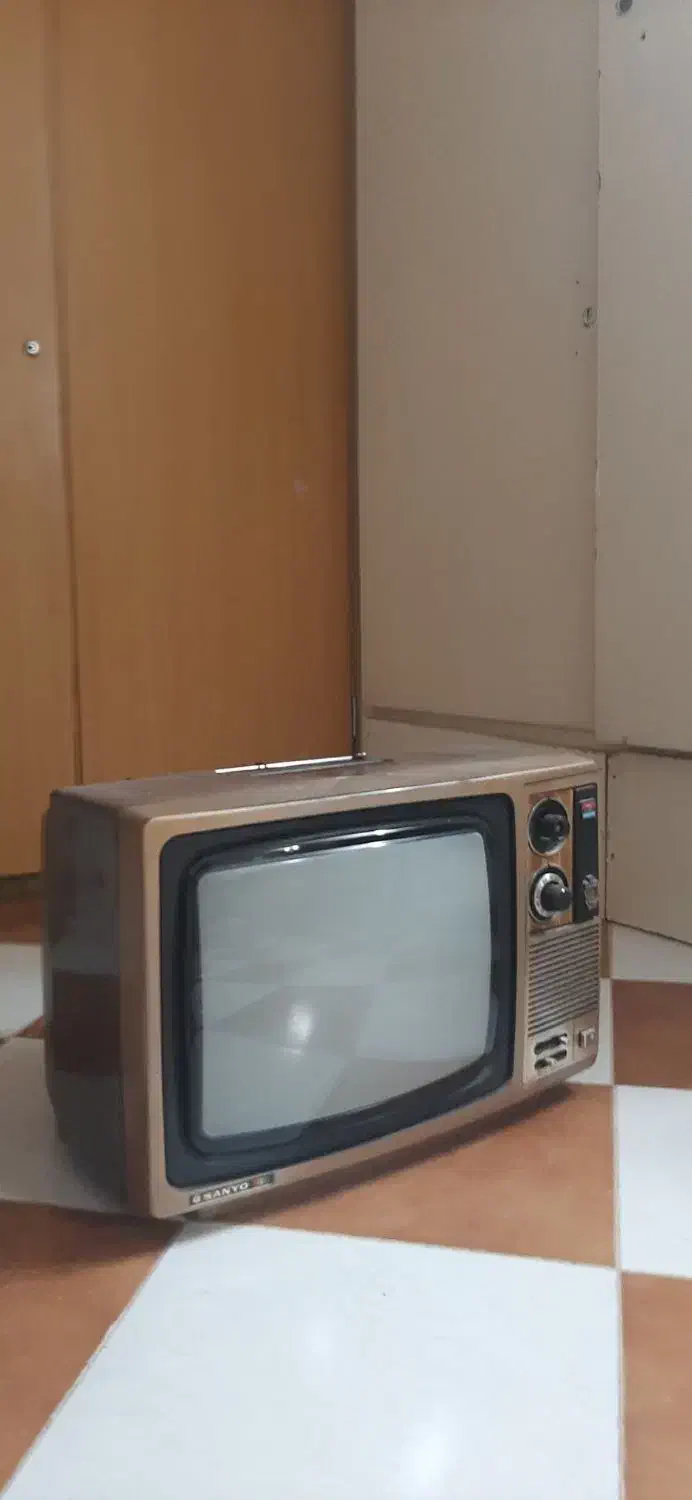 تلویزیون آنتیک|تلویزیون و پروژکتور|تبریز, |دیوار