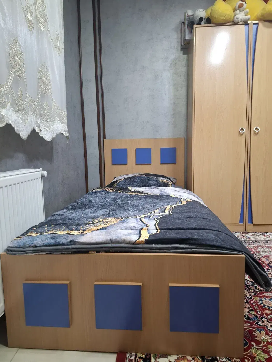 ست کمد و تخت و ویترین|تخت و سرویس خواب|شهرکرد, |دیوار